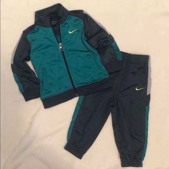 baby nike tracksuit
